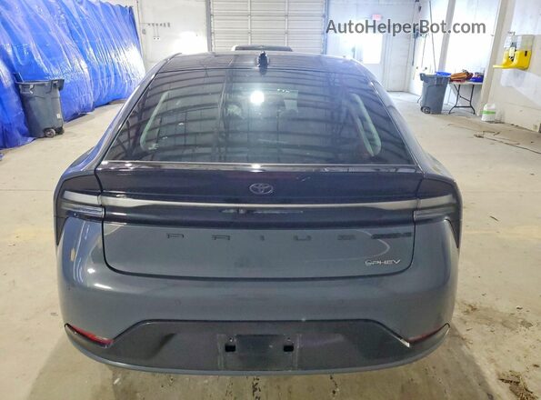 JTDACACU3S3046892 2025 TOYOTA PRIUS Серебряный Вид сзади