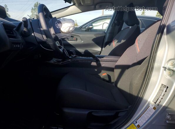 JTDACACU7S3047950 2025 TOYOTA PRIUS Серый Вид салона спереди
