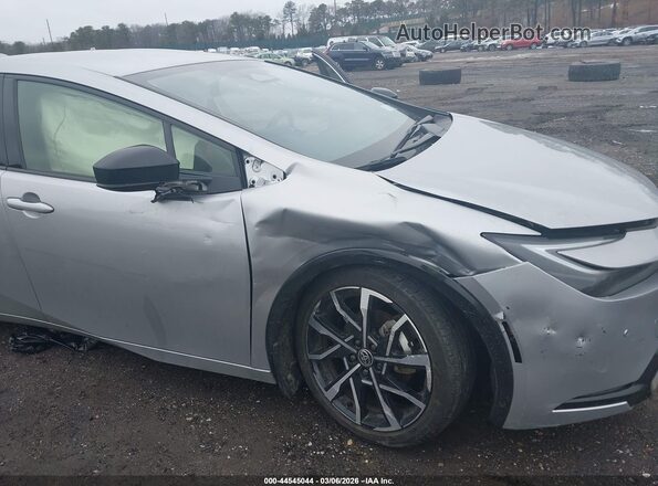 JTDACACU8R3025384 2024 TOYOTA PRIUS PRIME Silver Widok z przodu