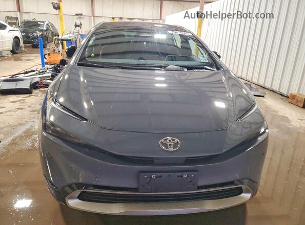 JTDACACUXT3062833 2026 TOYOTA PRIUS Gray Вид спереду