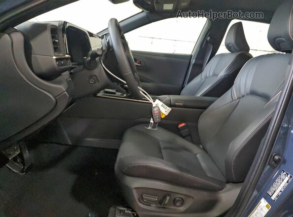 JTDAFAAF0T3014527 2026 TOYOTA CROWN Синий Вид салона спереди