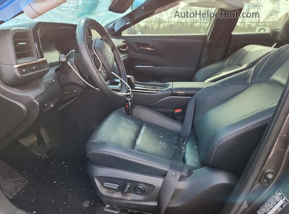 JTDAFAAF1R3007790 2024 TOYOTA CROWN Gray Вид салону спереду