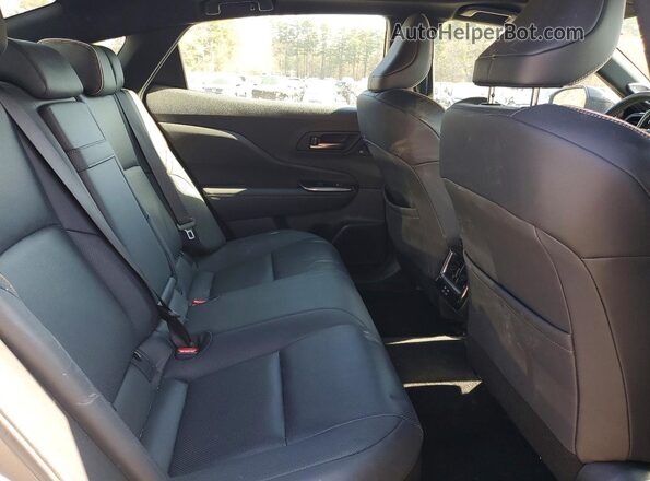 JTDAFAAF2S3010932 2025 TOYOTA CROWN Gray Հետևի նստատեղերի տեսք