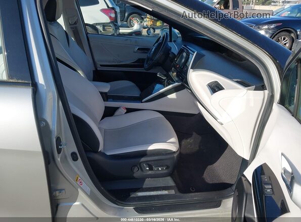 JTDBVRBD8HA002891 2017 TOYOTA MIRAI Silver Vista interior delantera