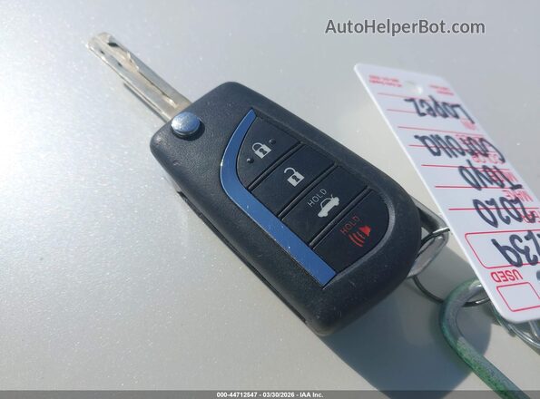 JTDEPRAE2LJ075328 2020 TOYOTA LL Белый Вид панели приборов