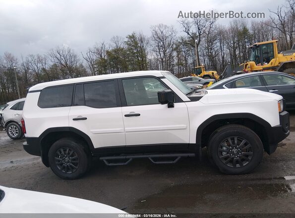 JTEABFAJ0RK015975 2024 TOYOTA LAND CRUISER Белый Вид задней части салона