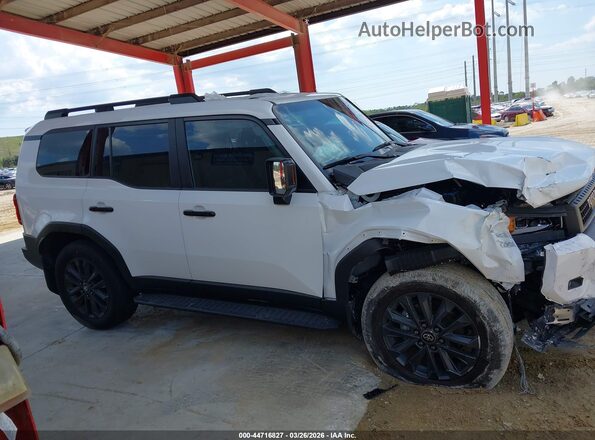 JTEABFAJ7R5008147 2024 TOYOTA LAND CRUISER White Vista interior trasera