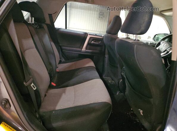 JTEBU5JR1J5595237 2018 TOYOTA 4RUNNER Серый Вид задней части салона