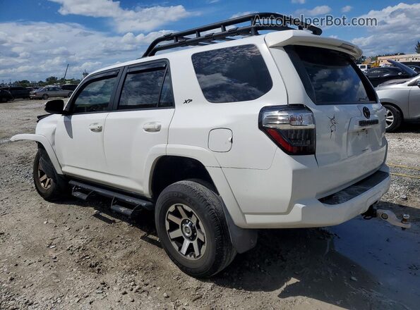 JTEBU5JR3J5512357 2018 TOYOTA 4RUNNER Белый Задняя левая четверть
