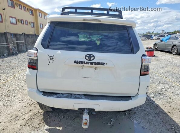 JTEBU5JR3J5512357 2018 TOYOTA 4RUNNER Белый Вид сзади