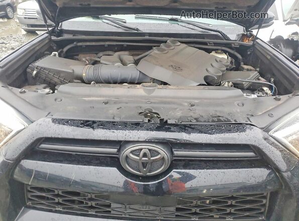 JTEBU5JR3L5771613 2020 TOYOTA 4RUNNER Black Vista del compartimento del motor