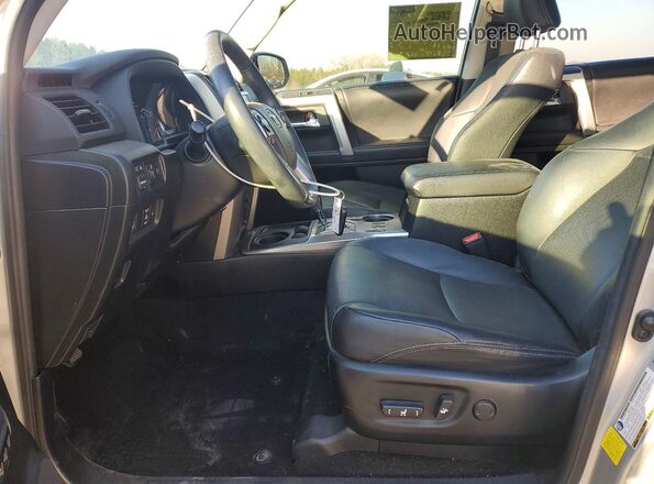 JTEDU5JR3N5277716 2022 TOYOTA 4RUNNER Silver Սալոնի դիմացի տեսք