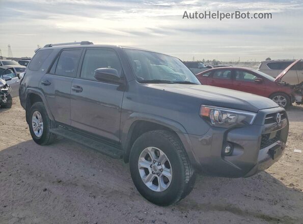 JTEMU5JR6P6145546 2023 TOYOTA 4RUNNER Gray Delantero derecho