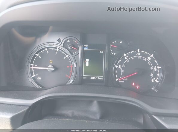 JTENU5JRXR6251487 2024 TOYOTA 4RUNNER Серебряный Вид задних сидений