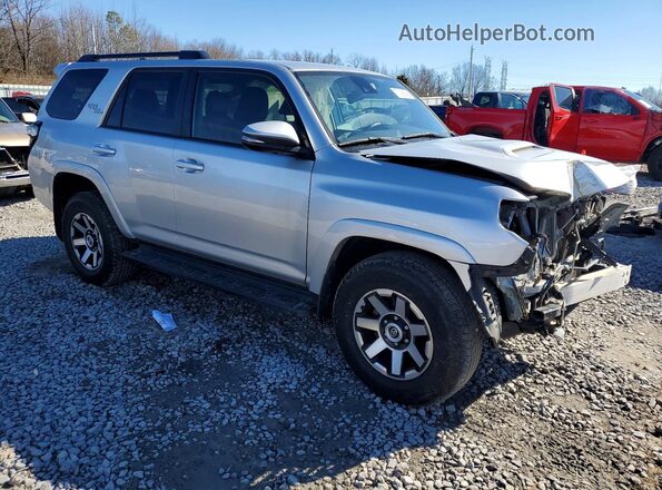 JTERU5JR2M5901526 2021 TOYOTA 4RUNNER Серебряный Передняя правая четверть