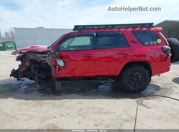 JTERU5JR3M5863692 2021 TOYOTA 4RUNNER Red Vista interior de 360 grados