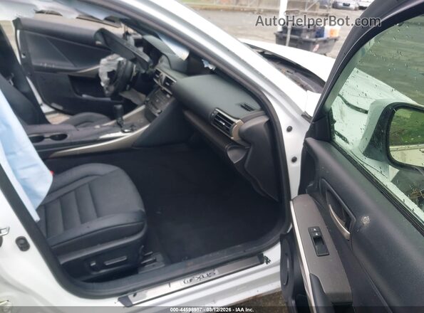 JTHBA1D20K5091976 2019 LEXUS IS 300 White Vista interior delantera