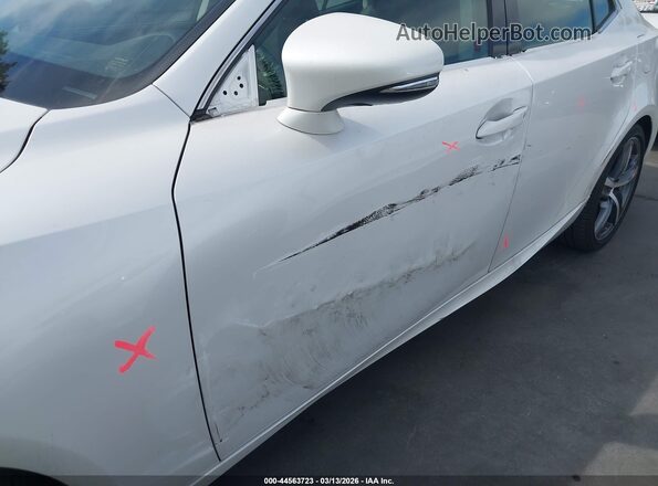 JTHBA1D24H5052056 2017 LEXUS IS 200T Белый Вид спереди