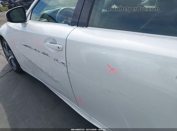 JTHBA1D24H5052056 2017 LEXUS IS 200T Белый Вид щитка приборов