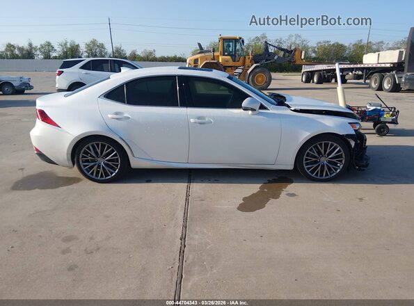 JTHBA1D27G5025643 2016 LEXUS IS 200T White Rear interior view