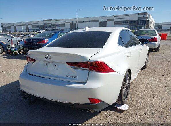 JTHBA1D28H5053565 2017 LEXUS IS 200T Белый Задняя правая четверть