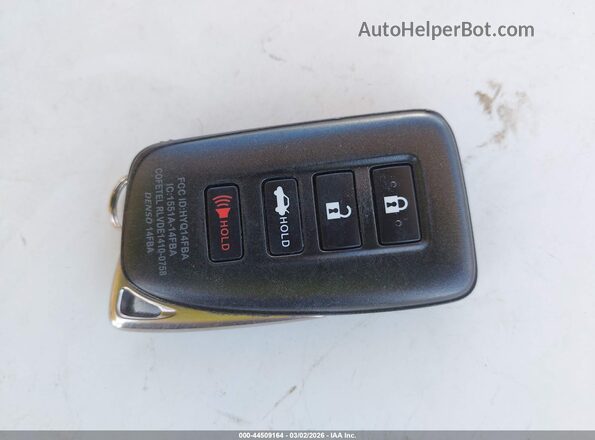JTHBA1D29J5078142 2018 LEXUS IS 300 Красный Вид панели приборов