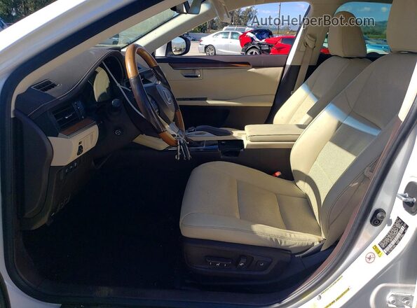 JTHBW1GG2J2184863 2018 LEXUS ES Белый Вид салона спереди