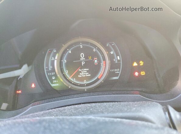 JTHC81D29J5033735 2018 LEXUS IS Белый Вид щитка приборов