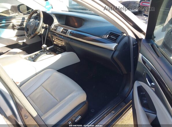 JTHCL5EFXG5026728 2016 LEXUS LS 460 Серый Вид салона спереди