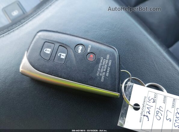 JTHCL5EFXH5028383 2017 LEXUS LS 460 Silver Vista del salpicadero
