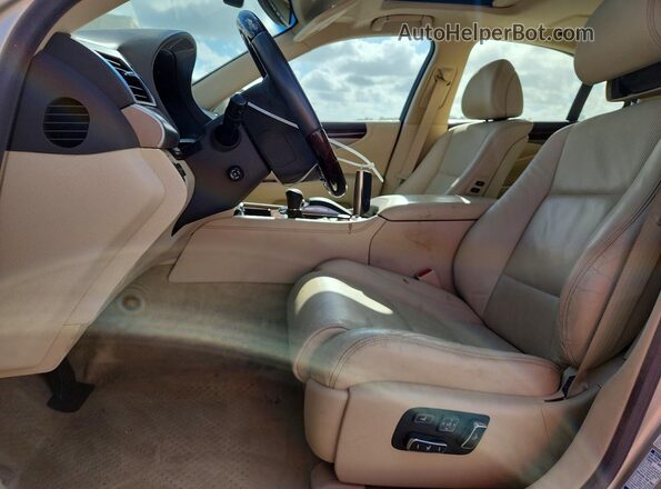JTHCL5EFXH5029324 2017 LEXUS LS Бежевый Вид салона спереди