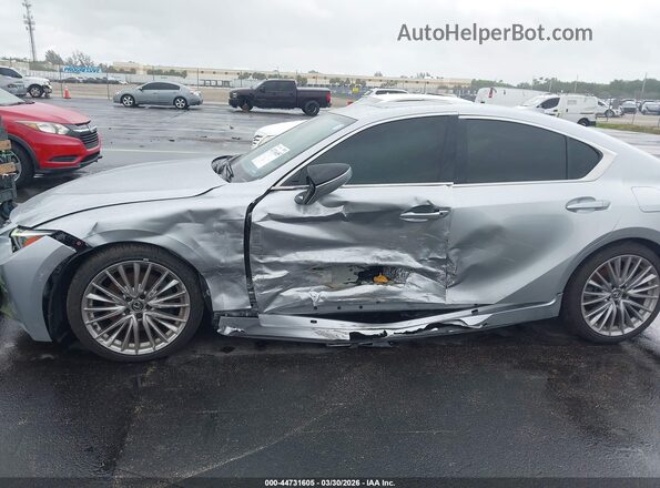 JTHDA1D27P5126741 2023 LEXUS IS 300 Серебряный Вид спереди