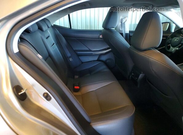 JTHDA1D29L5107103 2020 LEXUS IS Серебряный Вид задних сидений
