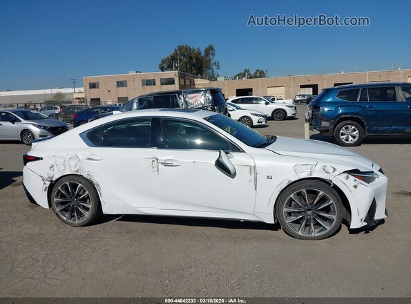 JTHGZ1B22N5055664 2022 LEXUS IS 350 Белый Вид задней части салона