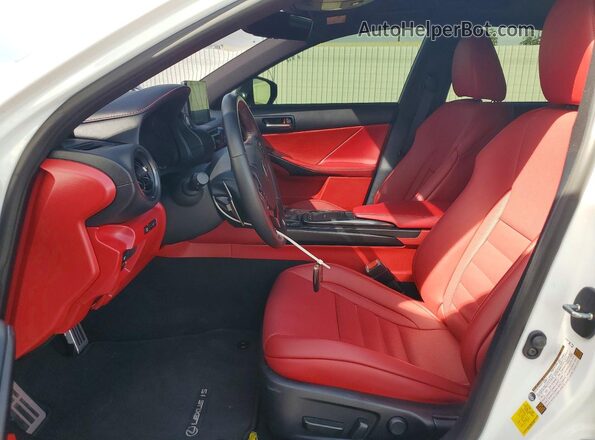 JTHGZ1B24R5079681 2024 LEXUS IS Белый Вид салона спереди