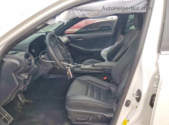 JTHGZ1B2XP5067970 2023 LEXUS IS Белый Вид салона спереди