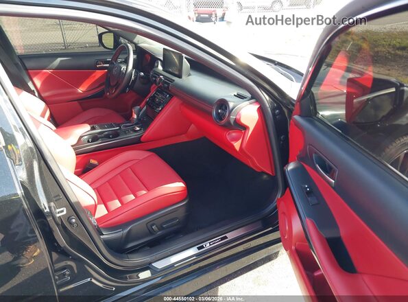 JTHGZ1B2XR5077210 2024 LEXUS IS 350 Черный Вид салона спереди
