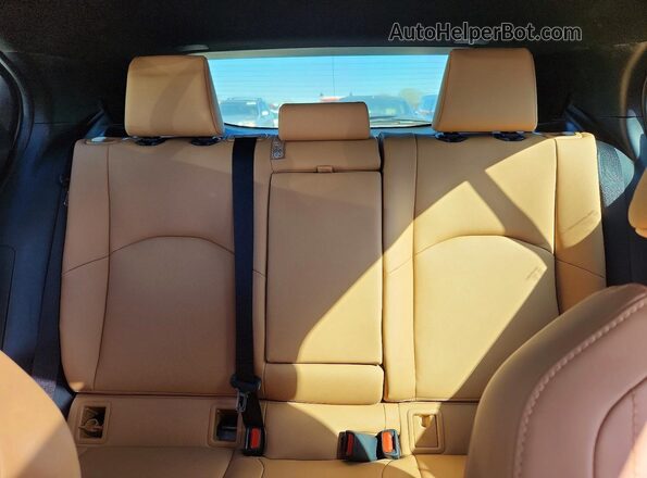 JTHP6JBH6R2174287 2024 LEXUS UX Silver Вид задніх сидінь