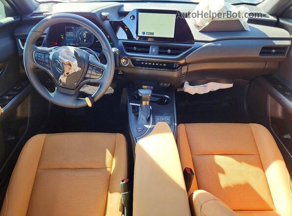 JTHP6JBH6R2174287 2024 LEXUS UX Silver Вид панелі приладів