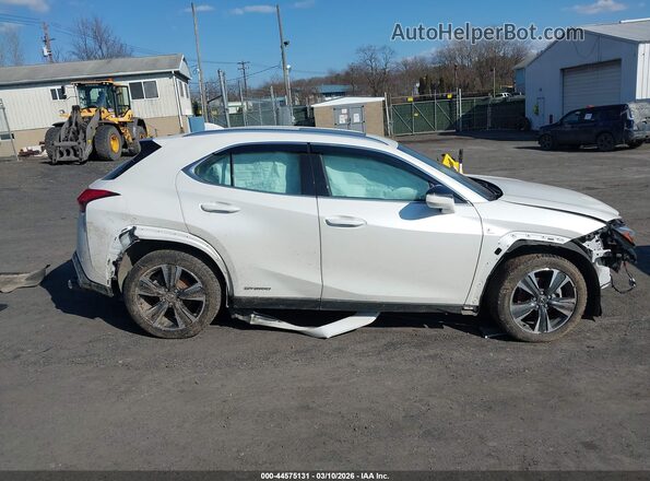 JTHP9JBH1N2056293 2022 LEXUS UX 250H White Vista interior trasera