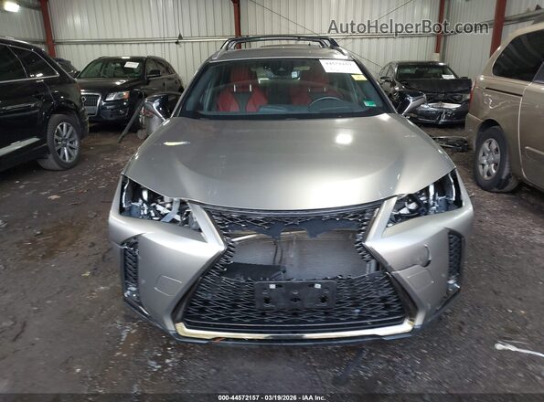 JTHR9JBH3N2060239 2022 LEXUS UX 250H Beige Вид задньої частини салону