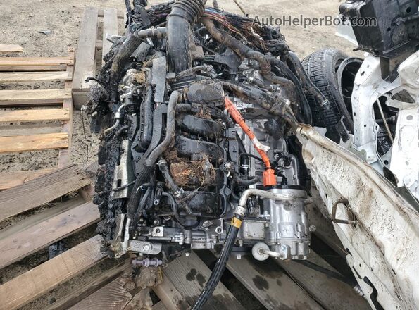 JTHU9JBH4K2011489 2019 LEXUS UX White Rear interior view