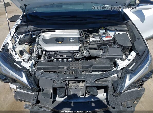 JTHY3JBH1K2006480 2019 LEXUS UX 200 White Rear view