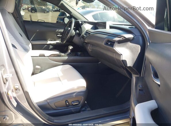 JTHY3JBH3K2005895 2019 LEXUS UX 200 Gray Вид салону спереду