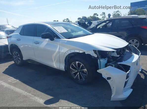 JTJAAAAB3PA007064 2023 LEXUS RZ 450E Белый Вид задней части салона