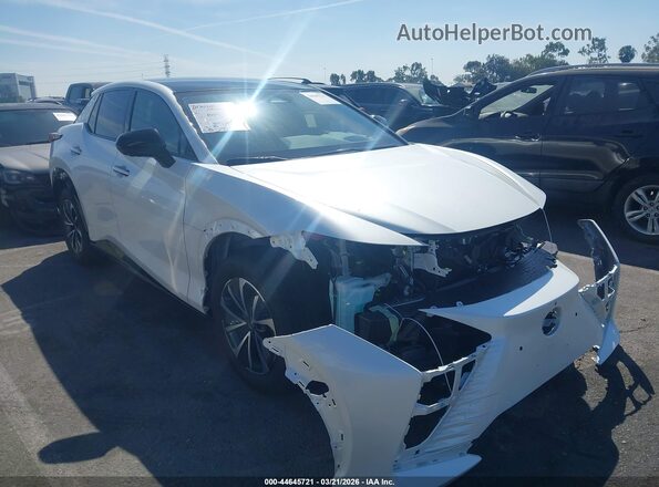 JTJAAAAB3PA007064 2023 LEXUS RZ 450E Белый Передняя правая четверть