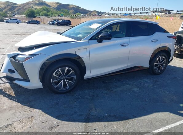 JTJAAAAB8PA019596 2023 LEXUS RZ 450E White 