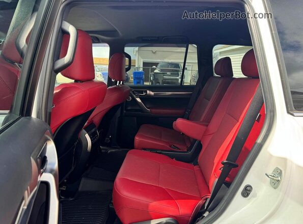 JTJAM7BX0P5340903 2023 LEXUS GX Белый Вид спереди