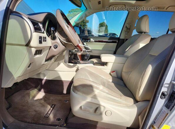 JTJBM7FX7J5200501 2018 LEXUS GX Серебряный Вид салона спереди