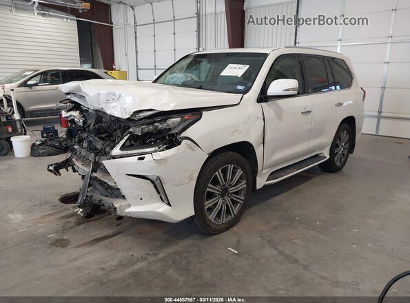 JTJHY7AX0H4233989 2017 LEXUS LX 570 Белый Передняя левая четверть